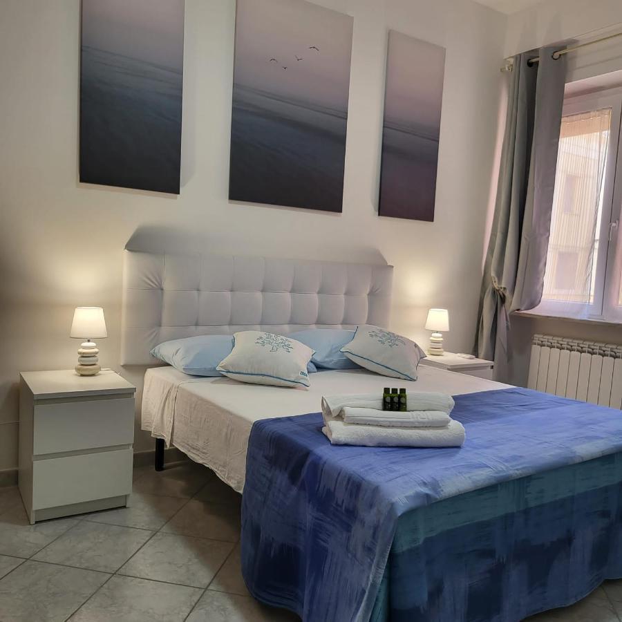 Bed And Breakfast Mare Blu ชิวิตาเวกเกีย ภายนอก รูปภาพ
